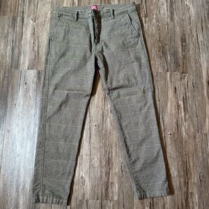 Levi’s Standard Taper Chino